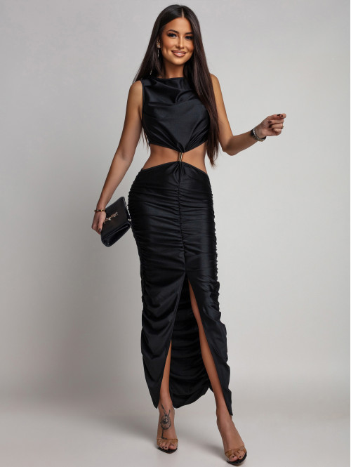 Czarna sukienka z drapowaniem, wycięciami i biżuteryjnym zdobieniem Betty 26 - photo #13