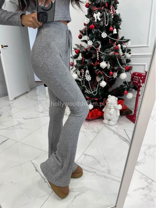 Szary komplet sweterkowy bluzka z kapturem + spodnie Berton 173 - photo #1