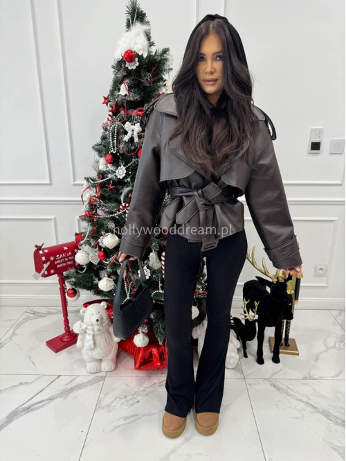 Brązowy trencz krótki z eko skóry z paskiem HALEY 25 - photo #4