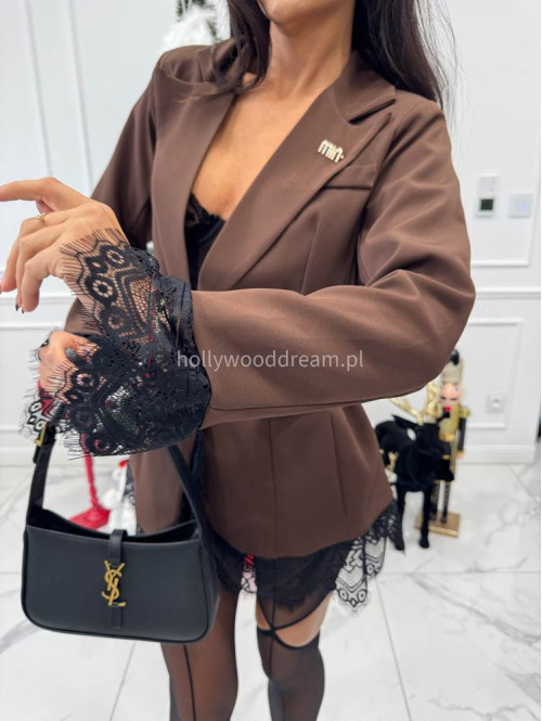 Brązowa marynarka z koronkowymi wstawkami i broszką DAKOTA 17 - photo #10