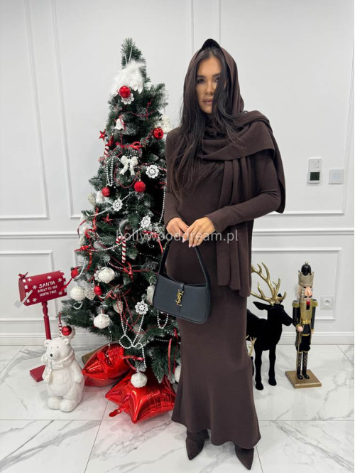 Brązowa sukienka maxi sweterkowa z długim rękawem i wyciętymi plecami + szal MIRABEL 161 - photo #10