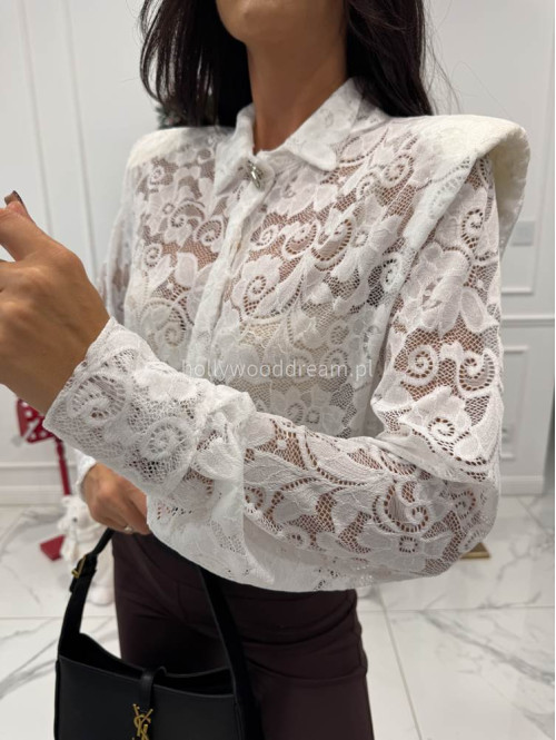 Biała koszula koronkowa z broszką DELICATE 172 - photo #1