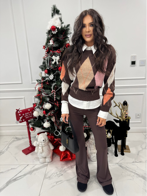 Brązowo-różowy sweter oversize we wzór rombów JIMMY 09