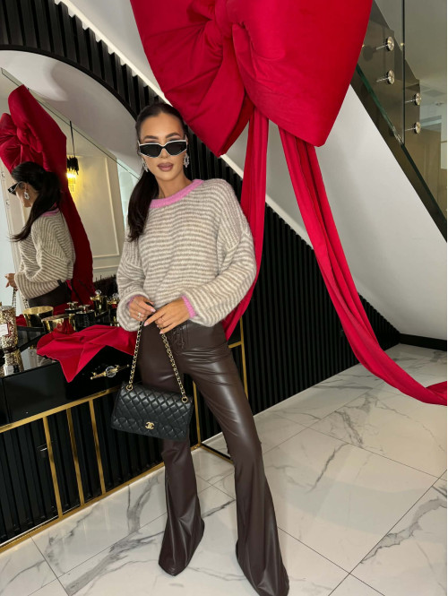 Brązowe spodnie dzwony z eko skóry z wiązaniem zapinane na zamek IGOR 173 - photo #43