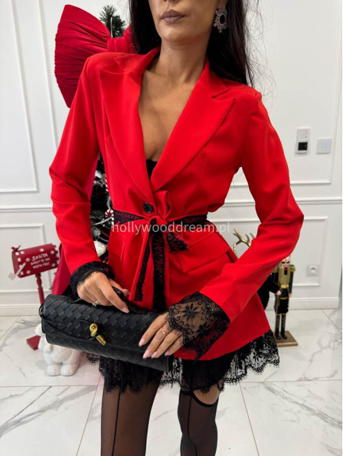 Czerwona marynarka z koronkowymi wstawkami i paskiem CELESTIA 17 - photo #1