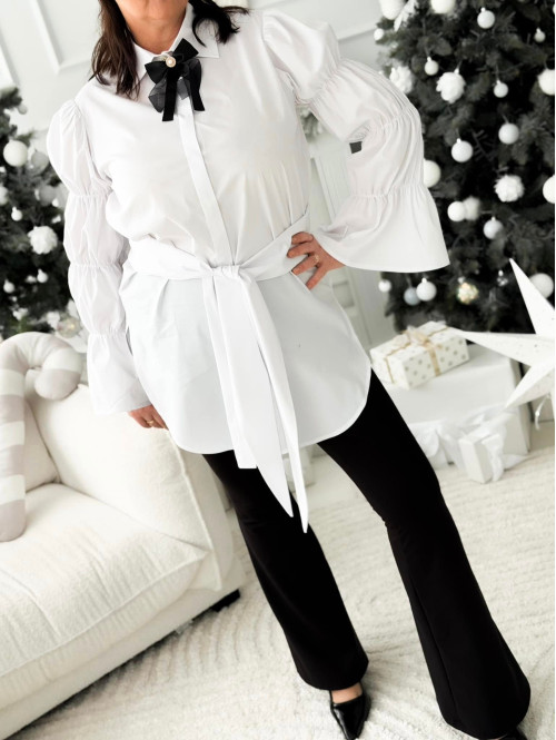 Biała elegancka długa koszula z broszką Irmina 173 - photo #10