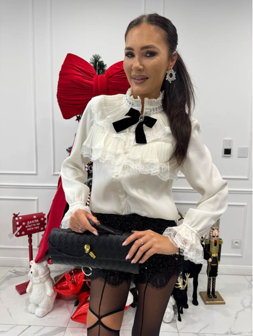 Kremowa koszula z żabotem, koronką i guzikami perłowymi GOSHIA 09 - photo #6