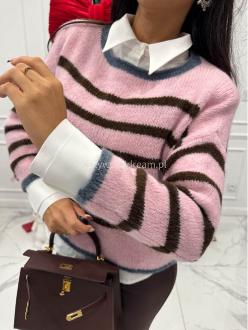 Pudrowo różowy sweter w czekoladowe paski z niebieską lamówką Cortez 06 - photo #1