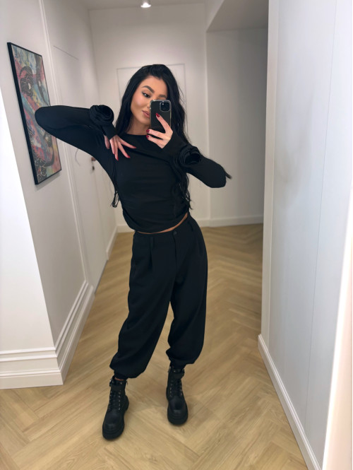 Czarna bluzka z długim rękawem i różą na nadgarstku Mila 17 - photo #12