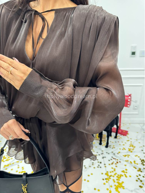 Brązowy sukienko-kombinezon z opływającego materiału Gusto 131 - photo #14