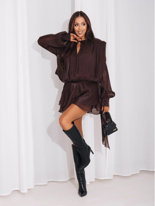 Brązowy sukienko-kombinezon z opływającego materiału Gusto 131 - photo #17