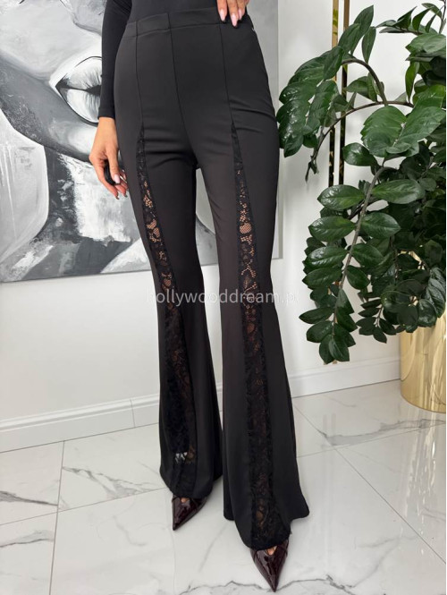 Czarne spodnie dzwony z koronką CARLOS 17
