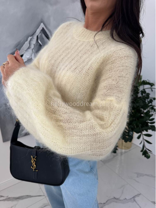 Pastelowo żółty sweter moherowy z szerokimi rękawami WARM 24 - photo #2