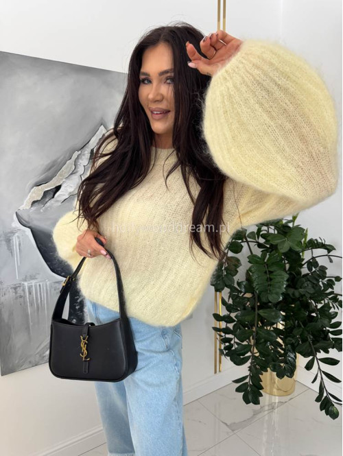 Pastelowo żółty sweter moherowy z szerokimi rękawami WARM 24 - photo #4