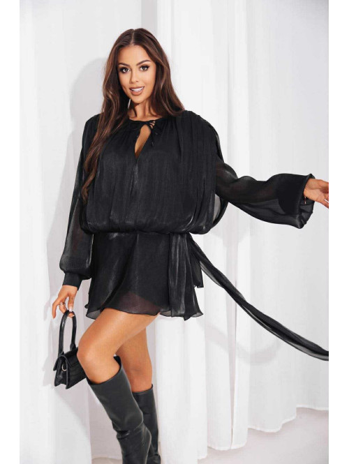 Czarny sukienko-kombinezon z opływającego materiału Gusto 131 - photo #3