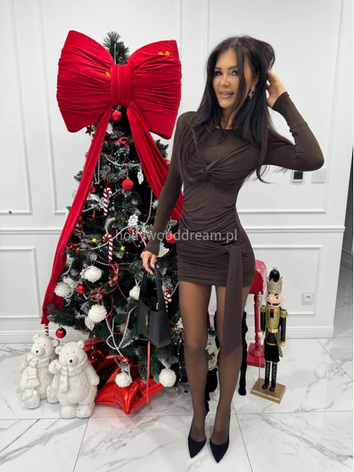 Czekoladowa sukienka mini z drapowaniem na biuście i wiązaniem w talii DIVINA 173 - photo #8