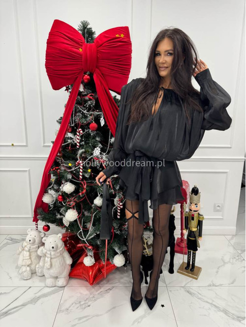 Czarny sukienko-kombinezon z opływającego materiału Gusto 131 - photo #12