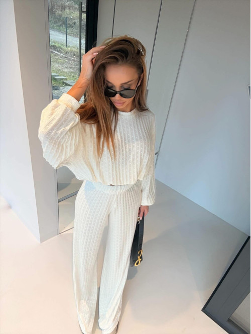 Biały komplet bluzka + spodnie o warkoczowym splocie Sindi 183 - photo #0