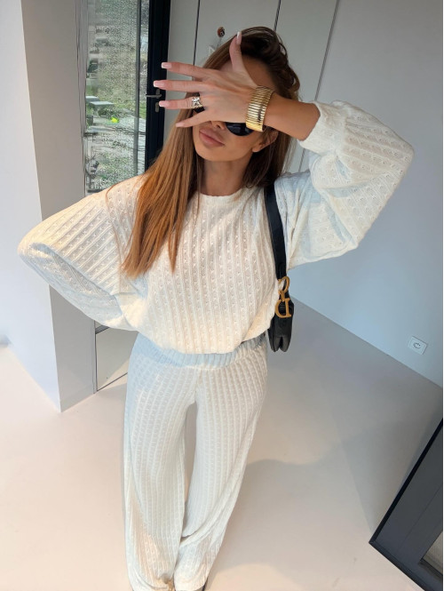 Biały komplet bluzka + spodnie o warkoczowym splocie Sindi 183 - photo #1