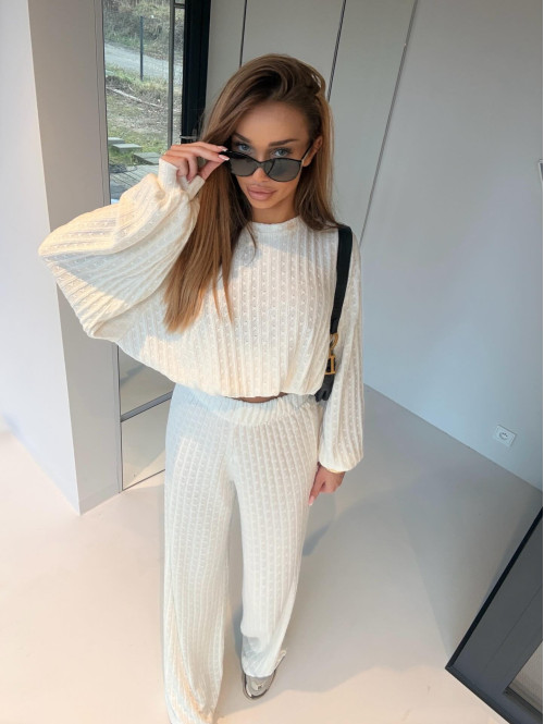 Biały komplet bluzka + spodnie o warkoczowym splocie Sindi 183 - photo #5