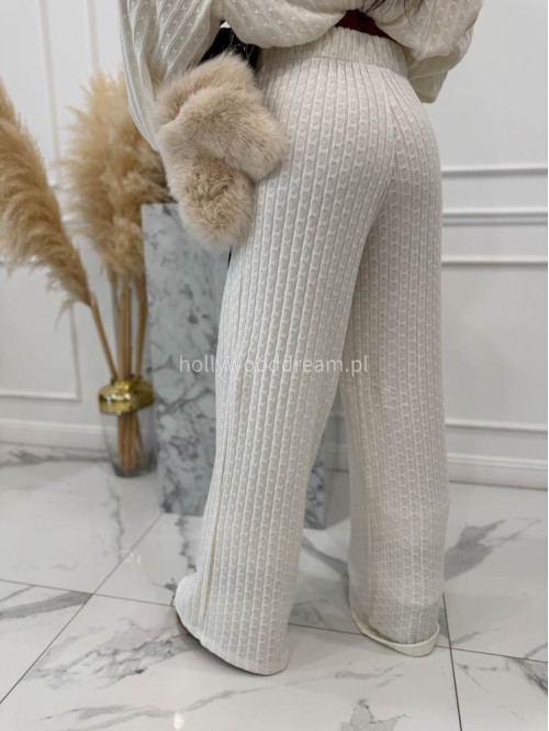Biały komplet bluzka + spodnie o warkoczowym splocie Sindi 183 - photo #18