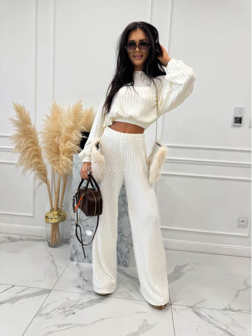 Biały komplet bluzka + spodnie o warkoczowym splocie Sindi 183 - photo #20