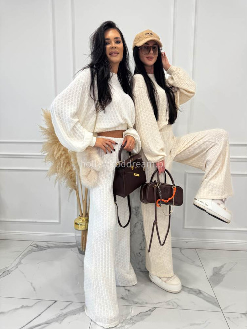 Biały komplet bluzka + spodnie o warkoczowym splocie Sindi 183 - photo #23