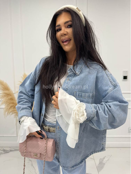 Biała bluzka z rękawem dzwonek oraz ozdobnymi różami Candi 19 - photo #7