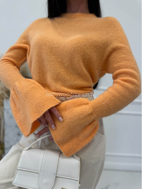 Pomarańczowy sweter z baby alpaką i falbanką na rękawkach Lola 02 - photo #11