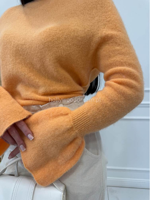 Pomarańczowy sweter z baby alpaką i falbanką na rękawkach Lola 02 - photo #13