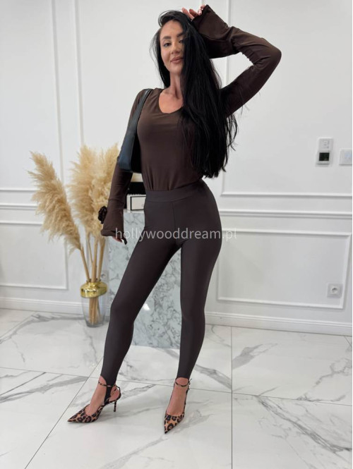 Czekoladowa bawełniana bluzka z rękawem dzwonek i 3-różami Maja 24 - photo #1