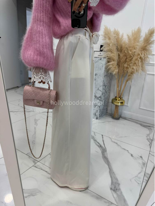 Ecru spodnie z szeroką nogawką i paskiem z różą Berenis 24 - photo #5