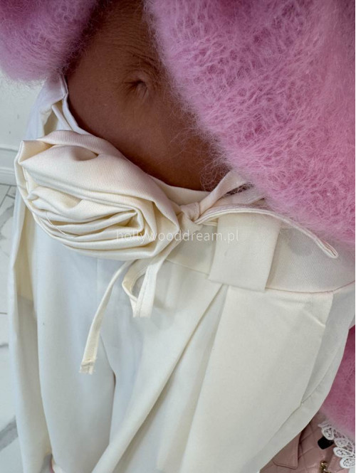 Ecru spodnie z szeroką nogawką i paskiem z różą Berenis 24 - photo #7