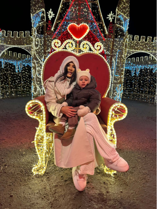 Biały komplet bluzka + spodnie o warkoczowym splocie Sindi 183 - photo #29