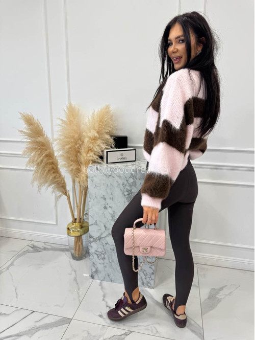 Pudrowo różowy sweter w brązowe paski Strip 19 - photo #9