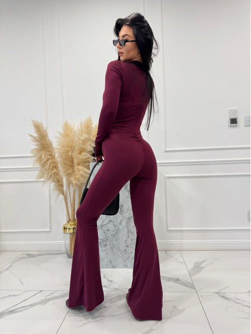 Bordowy kombinezon zapinany na zamek z nogawką typu dzwon MIDNIGHT 163