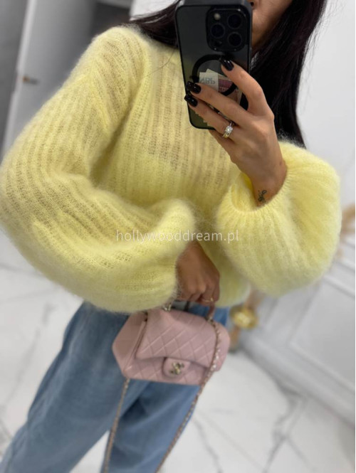 Żółty sweter moherowy z poszerzanymi rękawami WALENCJA 52 - photo #11