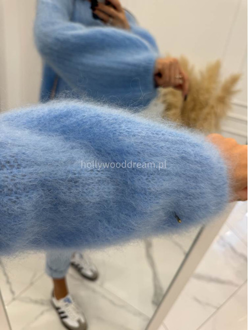 Błękitny sweter moherowy z szerszymi rękawami LEOVELY 52,19 - photo #3