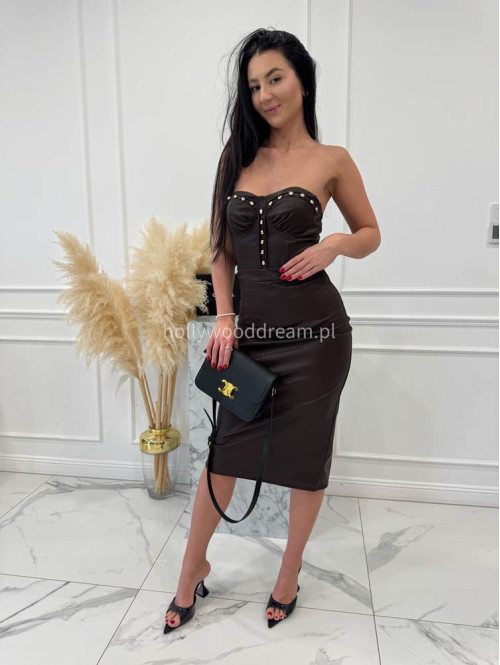 Brązowa sukienka midi z eko skóry z biżuteryjnym zdobieniem GENEVIA 09 - photo #8