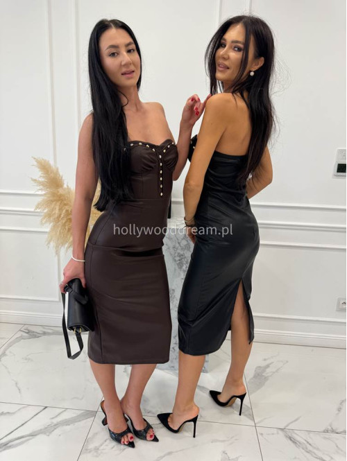 Czarna sukienka midi z eko skóry z biżuteryjnym zdobieniem GENEVIA 09 - photo #15