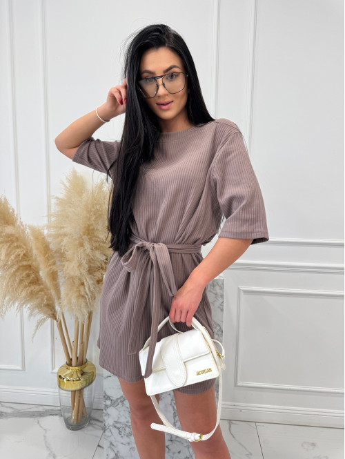 Mokka sukienka z paskiem na krótki rękawek Amy 44