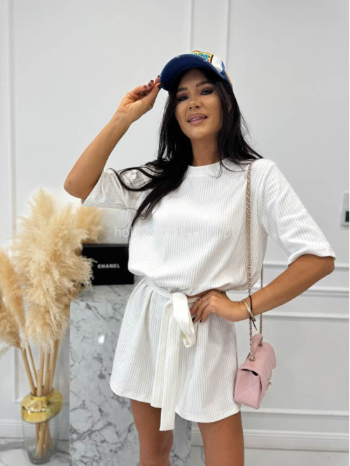 Biała sukienka z paskiem na krótki rękawek 95% bawełna Amy 44 - photo #9