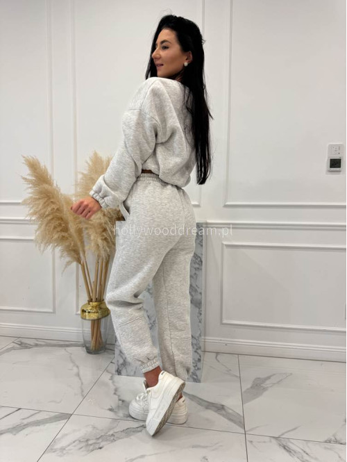 Szary melanż komplet dresowy bluza + spodnie z naszywką korony Werisa 130 - photo #5