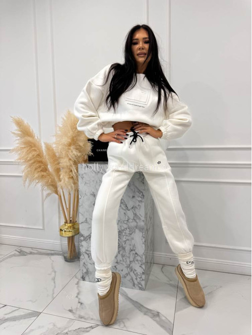 Kremowy komplet dresowy bluza + spodnie z naszywką korony Werisa 130 - photo #7