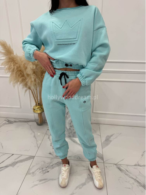 Błękitny komplet dresowy bluza + spodnie z naszywką korony Werisa 130 - photo #10