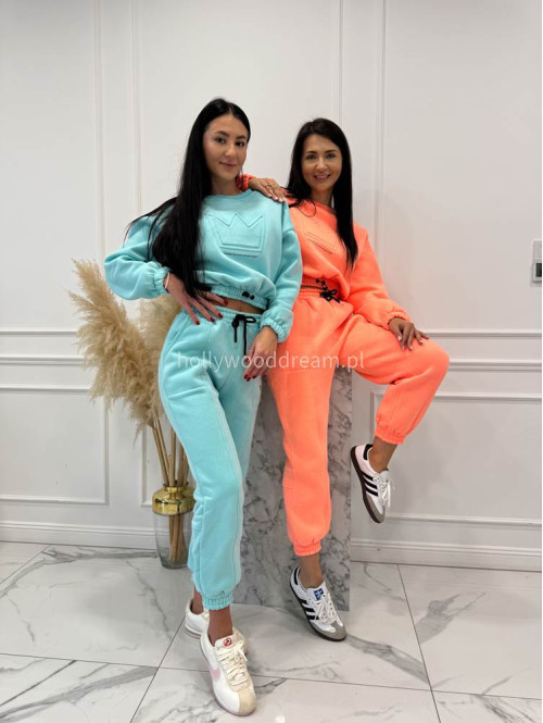 Błękitny komplet dresowy bluza + spodnie z naszywką korony Werisa 130 - photo #15