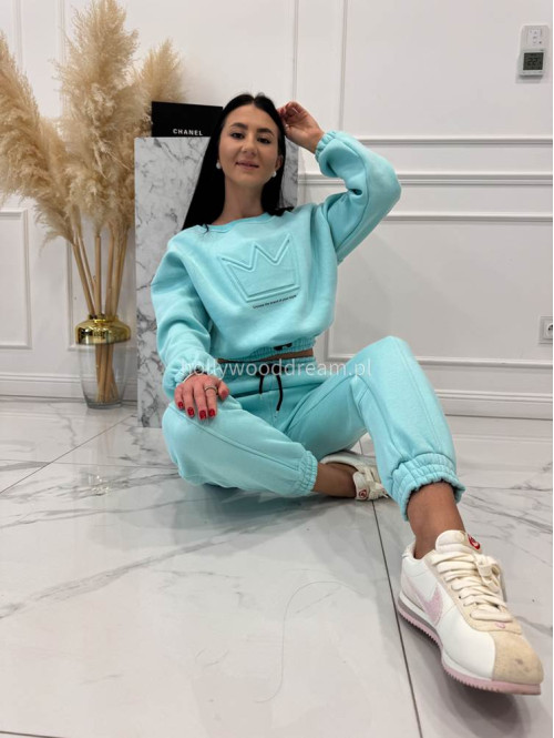 Błękitny komplet dresowy bluza + spodnie z naszywką korony Werisa 130 - photo #17