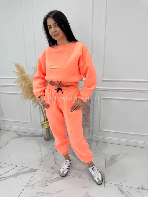 Neonowy pomarańczowy komplet dresowy bluza + spodnie z naszywką korony Werisa 130 - photo #6