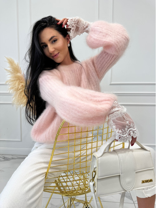 Pudrowo różowy sweter moherowy z poszerzanymi rękawami WALENCJA 52