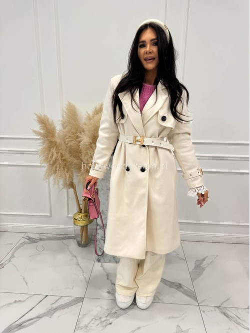 Kremowy płaszcz z paskiem i złotymi zdobieniami FREYA 24 - photo #3